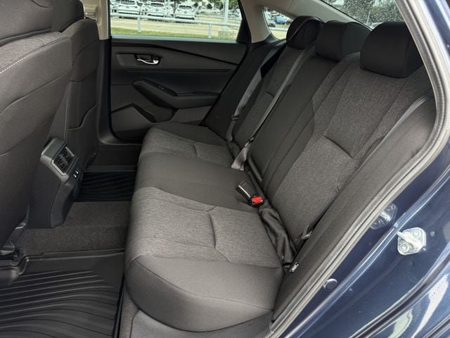 Used 2025 Honda Accord SE image 31