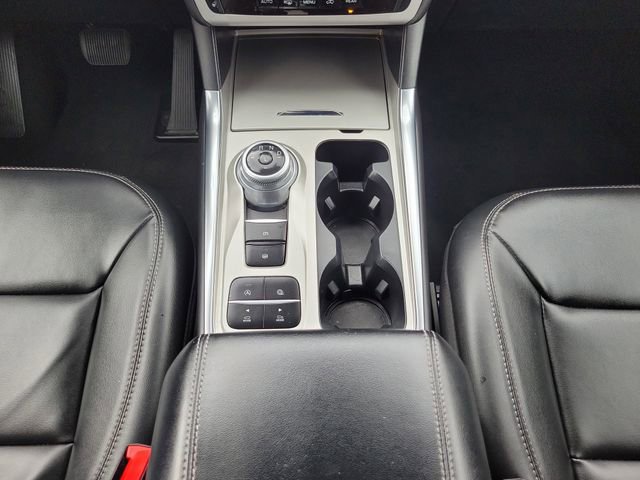 Used 2023 Ford Explorer XLT w/ Equipment Group 202A RWD image 16