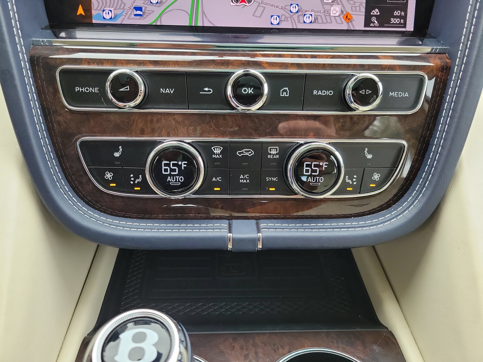 Certified 2022 Bentley Bentayga AWD/4WD image 47