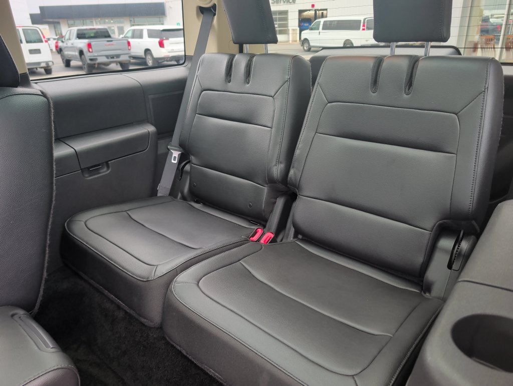 Used 2016 Ford Flex Limited w/ Equipment Group 303A AWD/4WD image 18