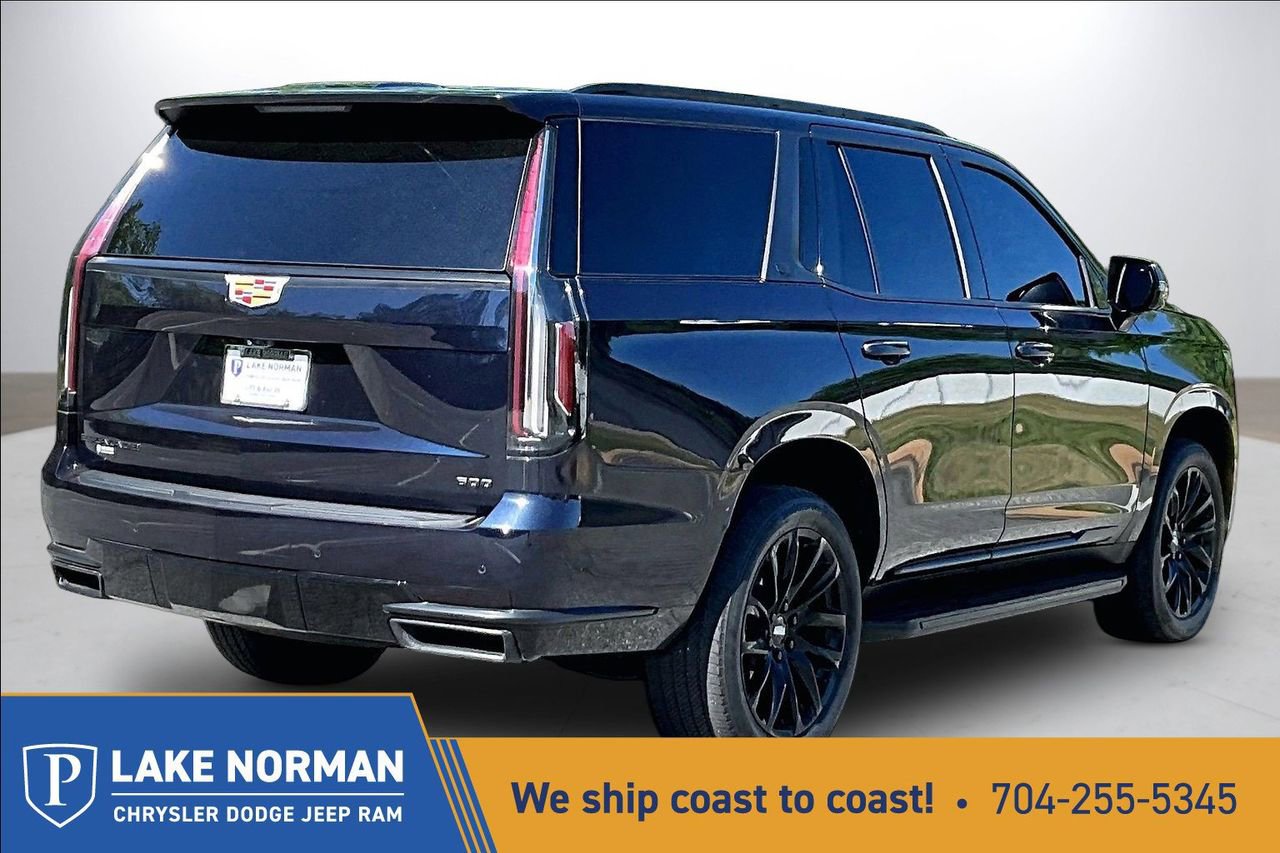 Used 2021 Cadillac Escalade Premium Luxury w/ LPO, Illumination Package AWD/4WD image 9