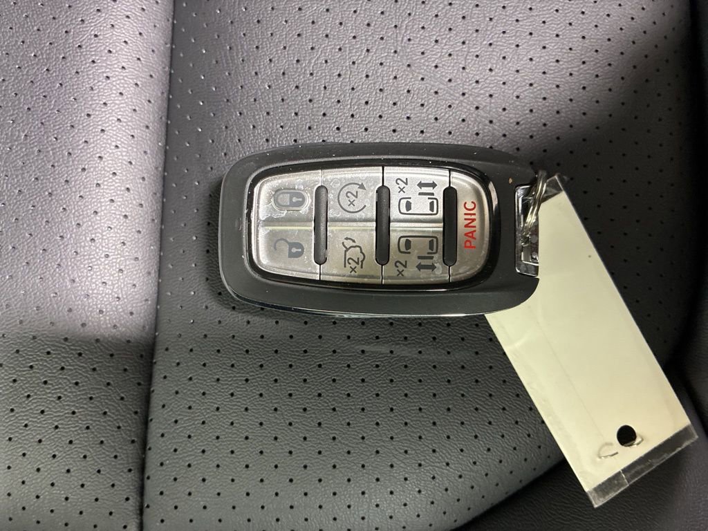 New 2026 Chrysler Voyager LX image 21