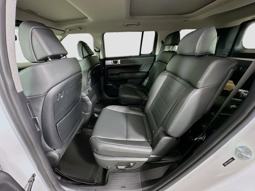 New 2026 Hyundai Santa Fe Limited image 17