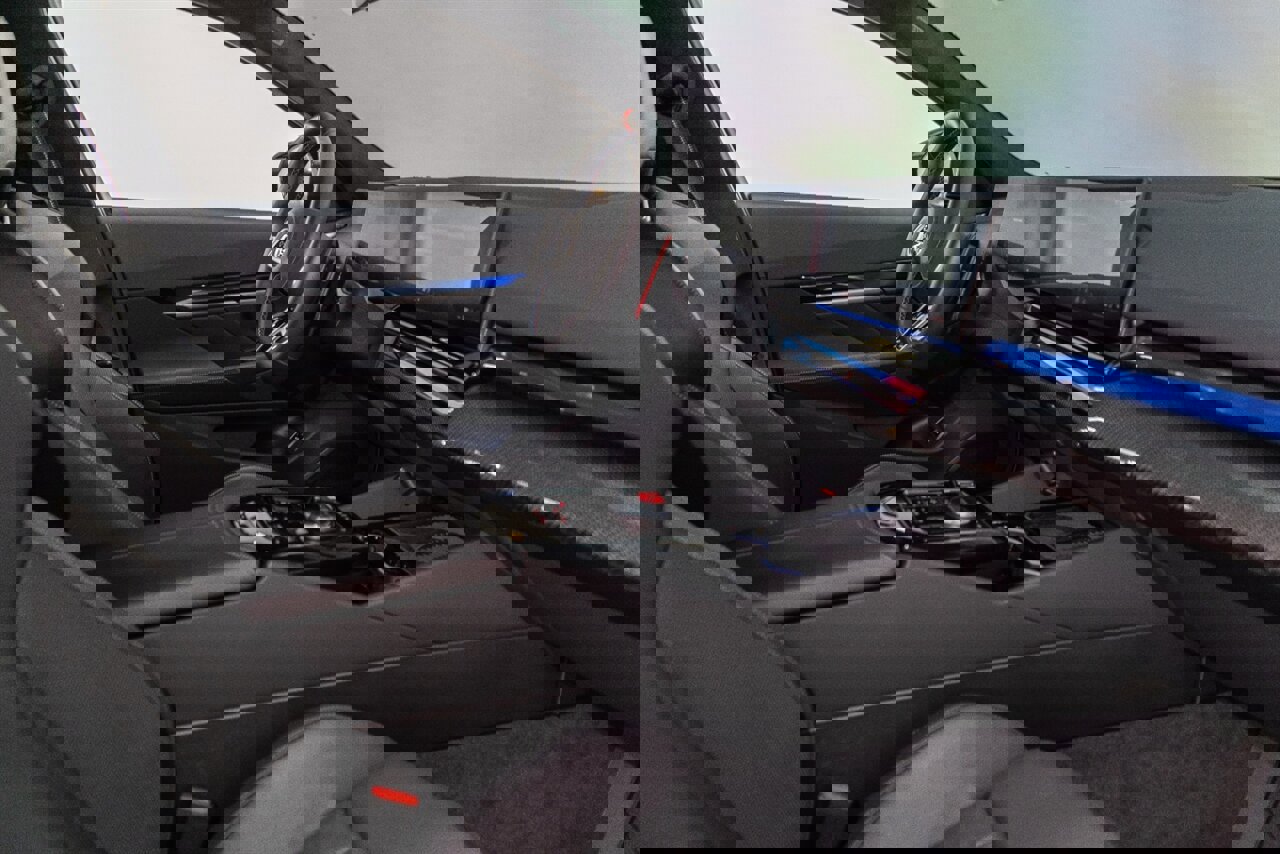 Used 2025 BMW M5 w/ Carbon Package image 57