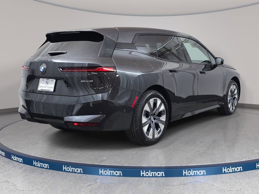 Used 2026 BMW iX xDrive45 w/ Executive Package image 6