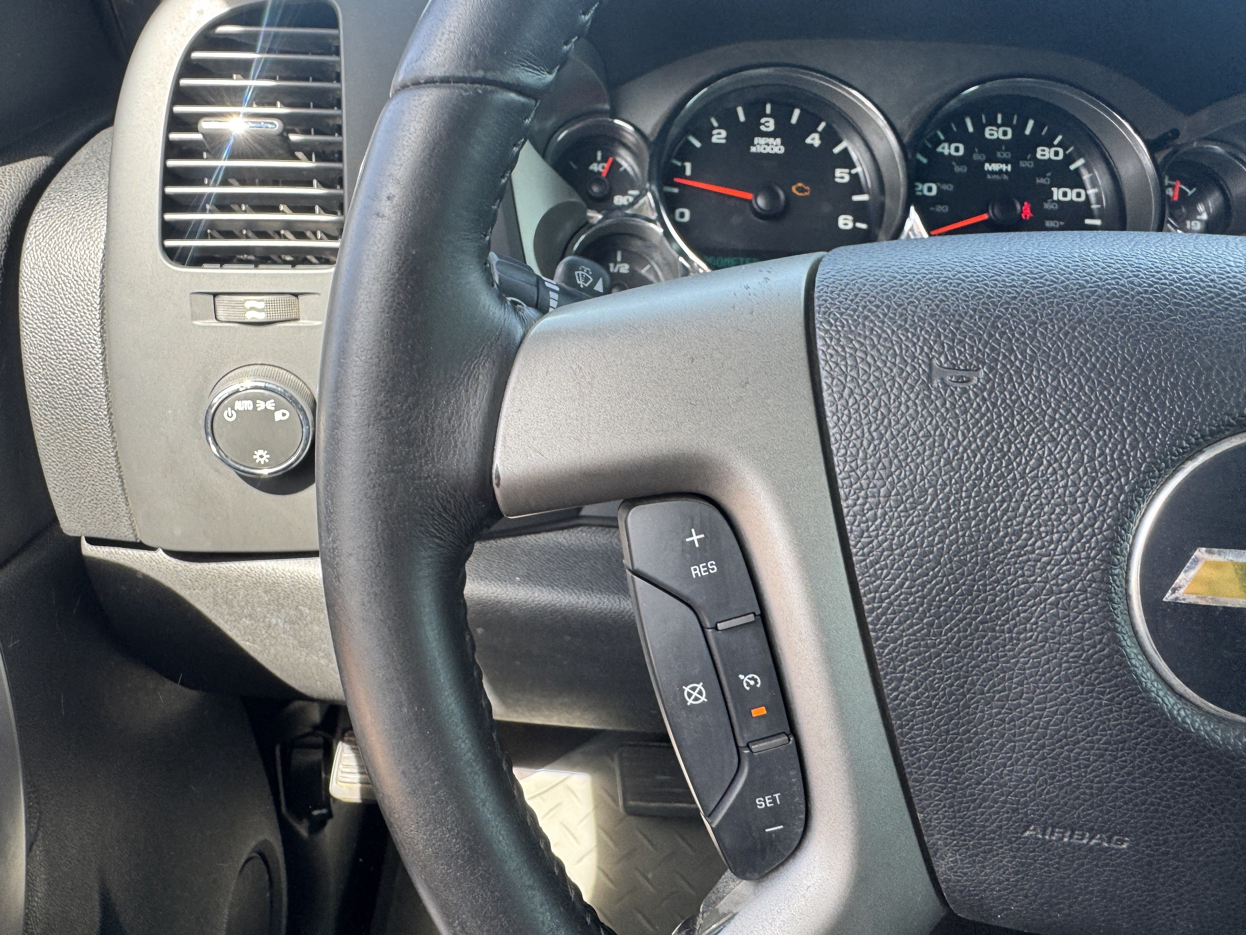 Used 2013 Chevrolet Silverado 1500 LT w/ All-Star Edition AWD/4WD image 30