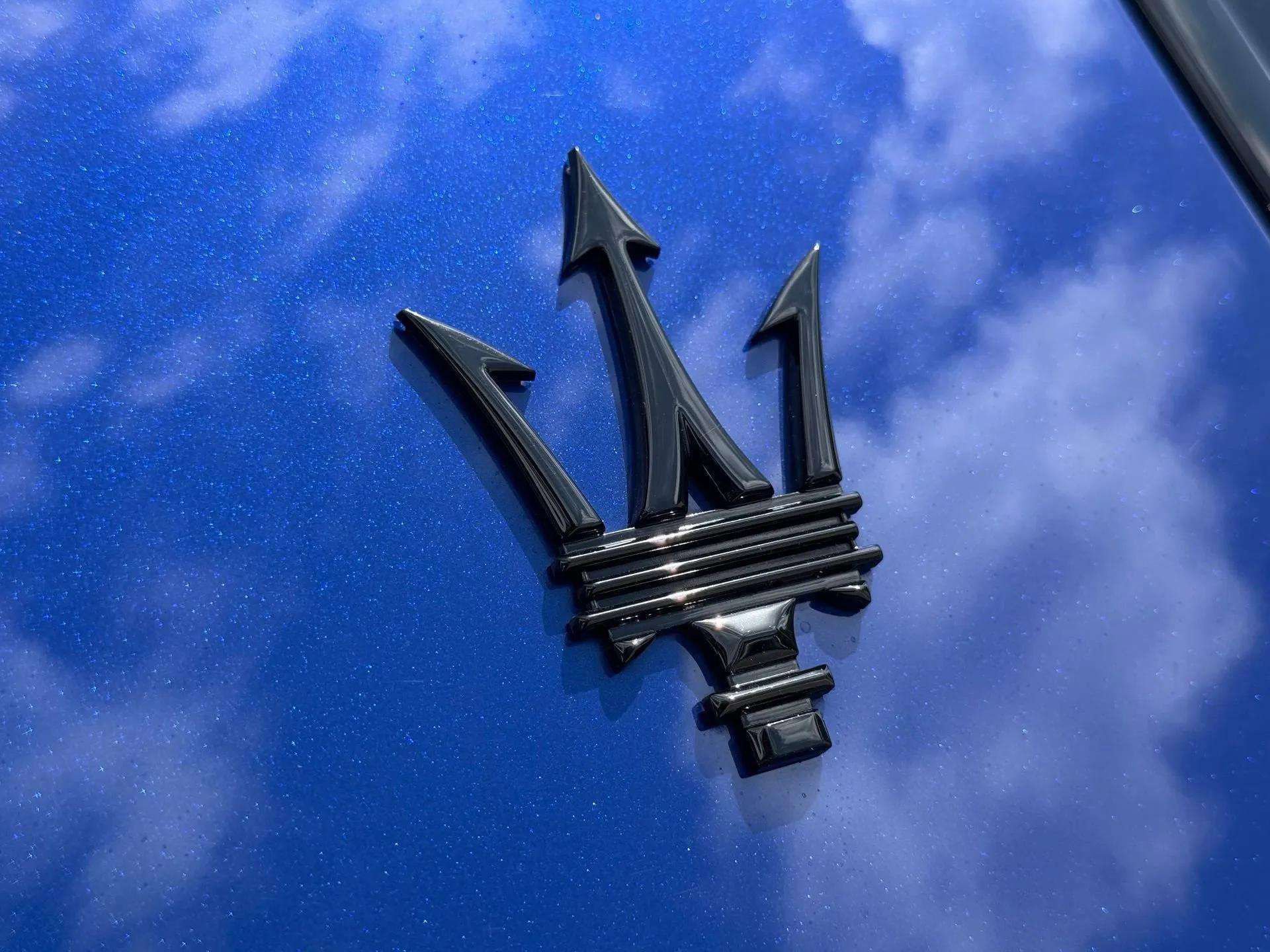 Certified 2023 Maserati Ghibli Modena Q4 AWD/4WD image 24