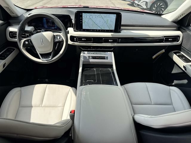 New 2026 Lincoln Aviator 2WD w/ Jet Appearance Package image 17