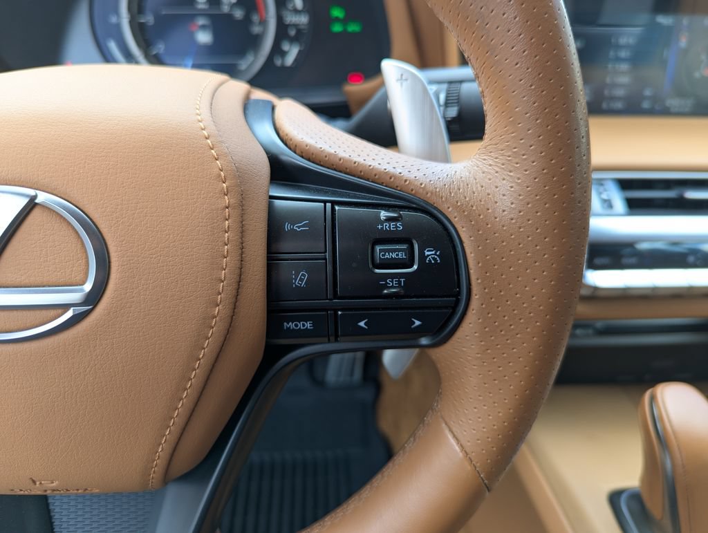 Used 2021 Lexus LC 500 Convertible w/ Touring Package RWD image 17