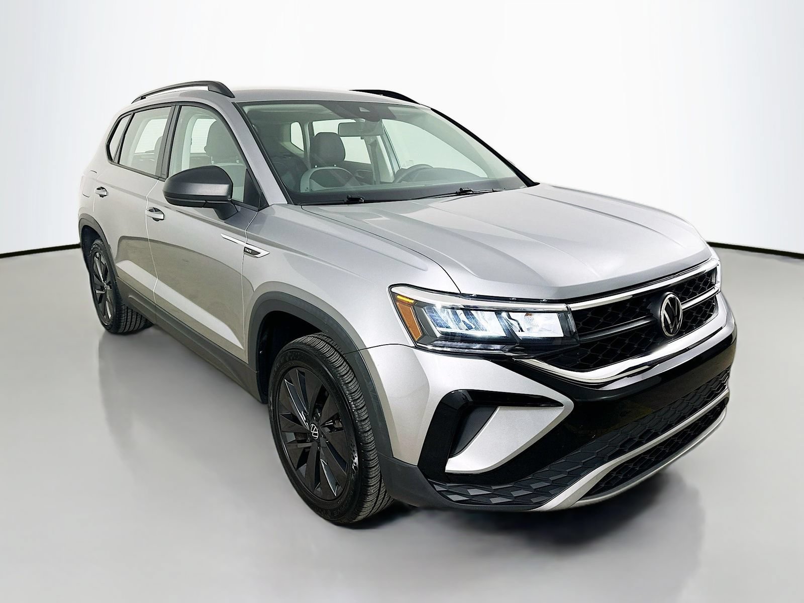 Used 2022 Volkswagen Taos S AWD/4WD image 3