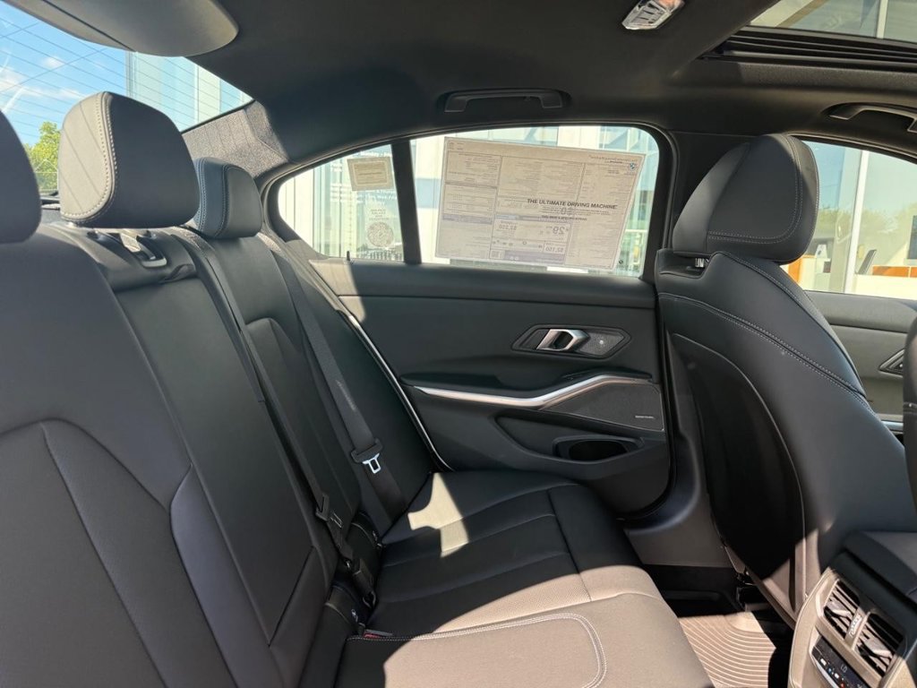 New 2026 BMW 330i xDrive Sedan w/ M Sport Package AWD/4WD image 5