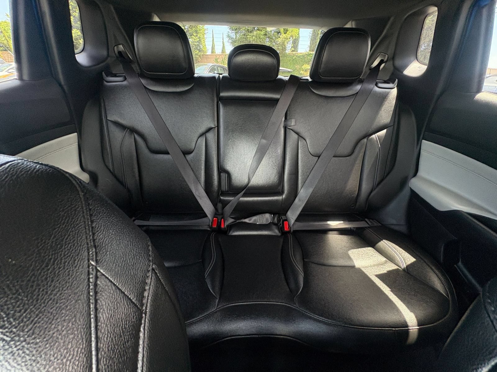 Used 2025 Jeep Compass Limited AWD/4WD image 39