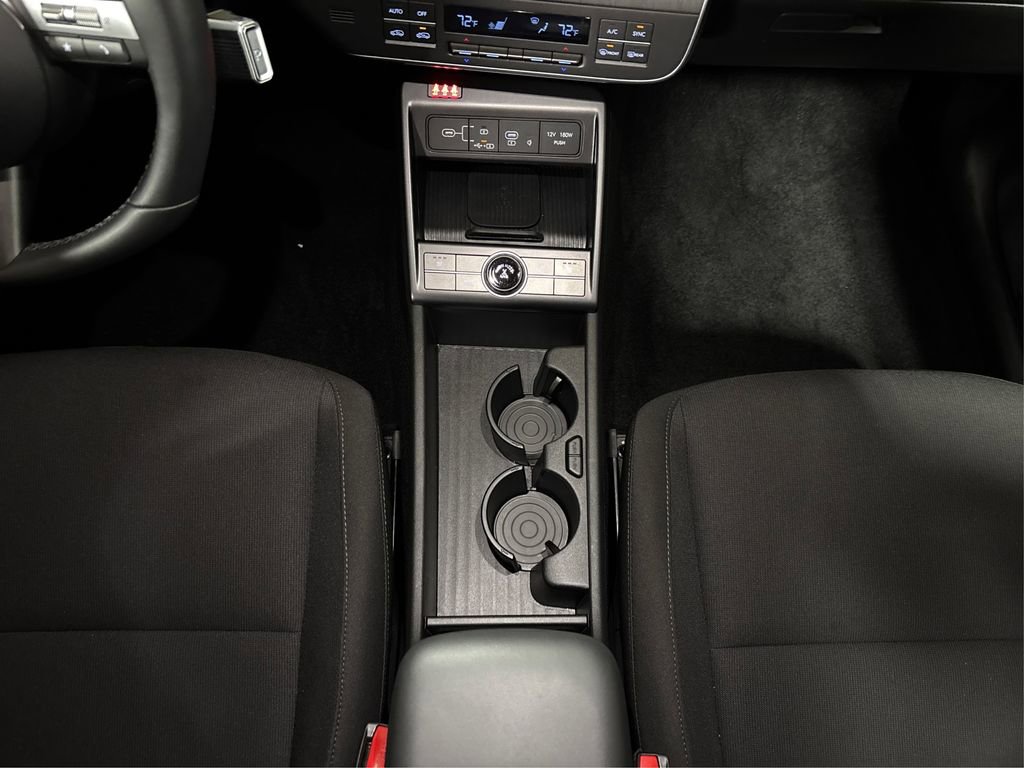 Used 2024 Hyundai Kona SEL w/ Convenience Package image 20