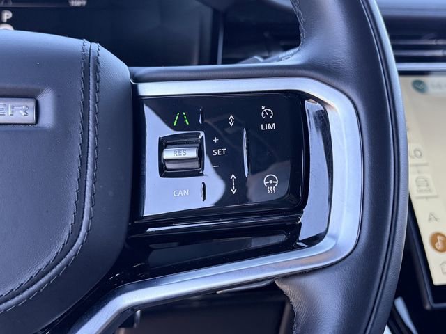 Used 2025 Land Rover Range Rover Sport SE image 9