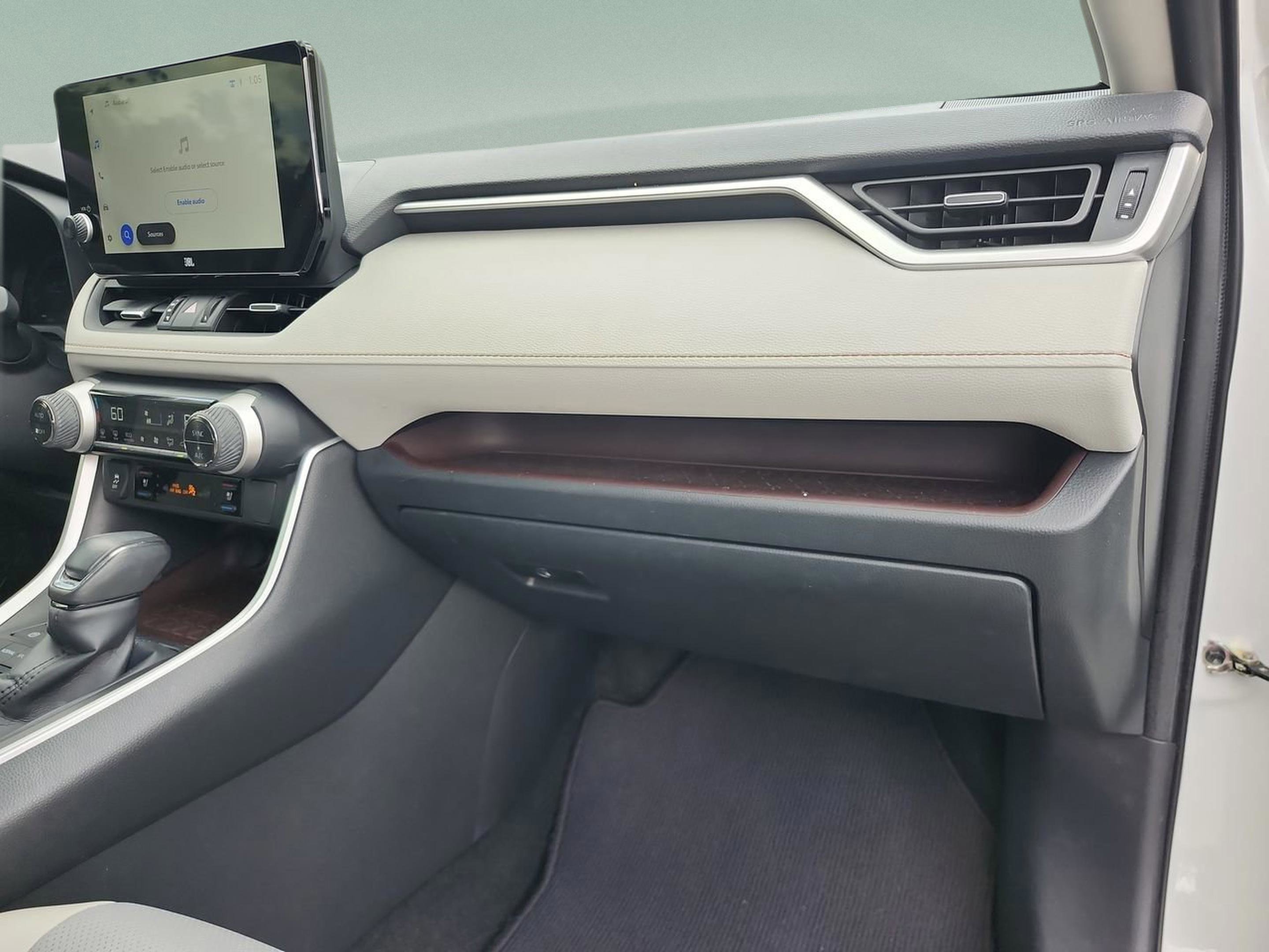 Used 2023 Toyota RAV4 Limited image 19