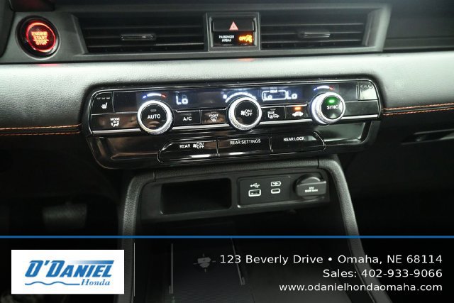 Used 2024 Honda Pilot TrailSport image 31