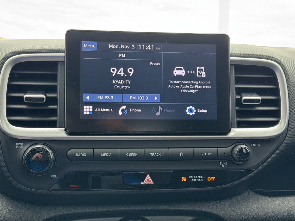 Used 2022 Hyundai Venue SEL w/ Cargo Package image 20