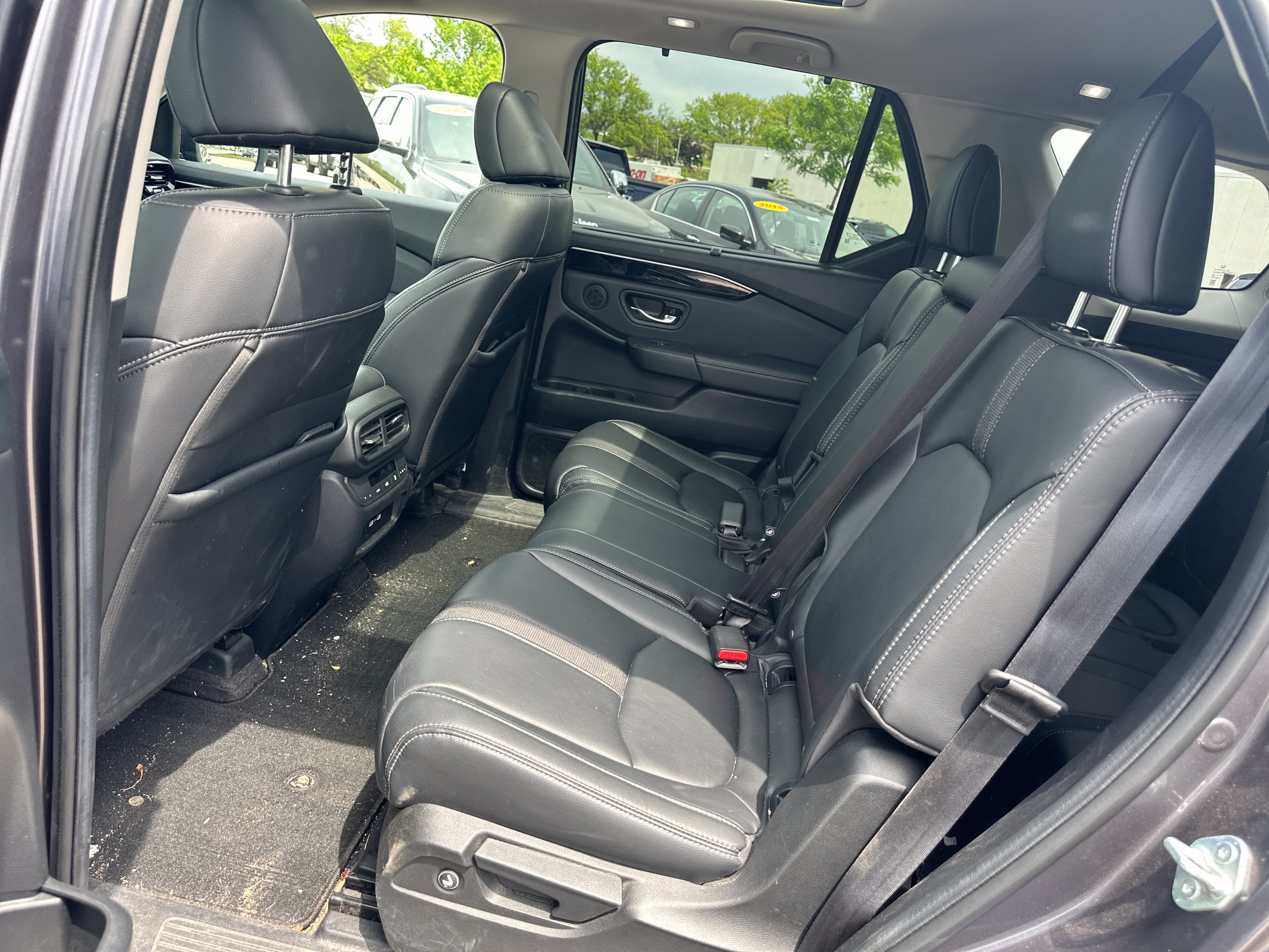 Used 2023 Honda Pilot Touring image 15