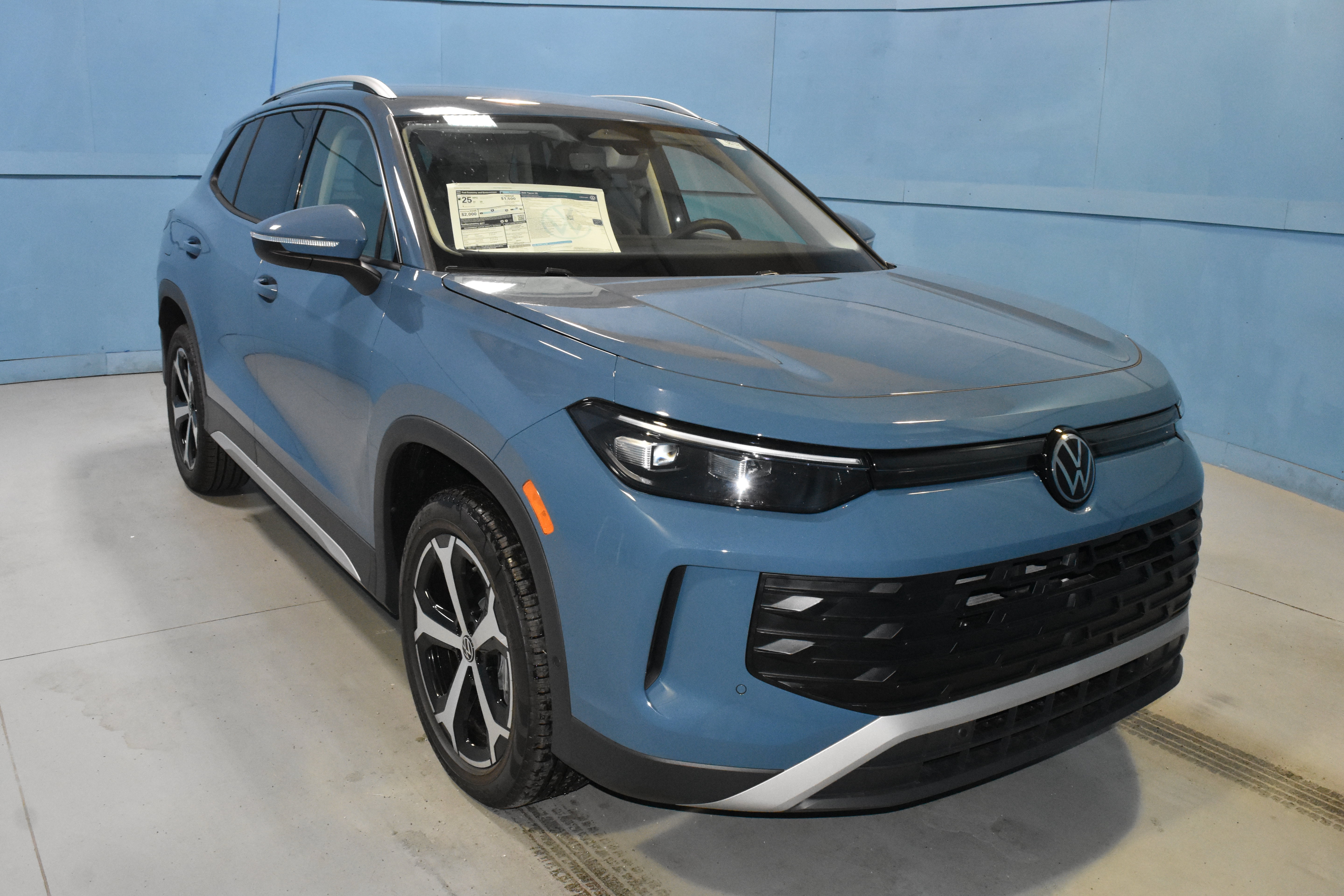 New 2026 Volkswagen Tiguan SE
