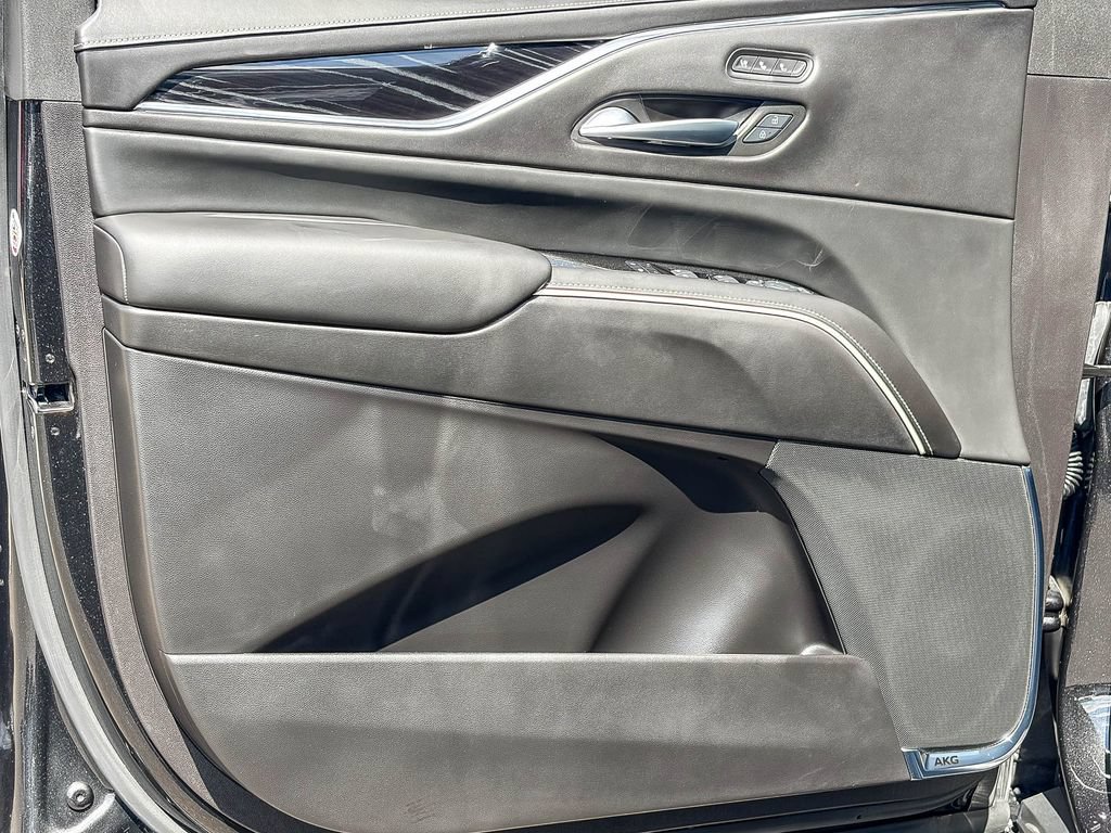 Used 2024 Cadillac Escalade ESV V AWD/4WD image 42
