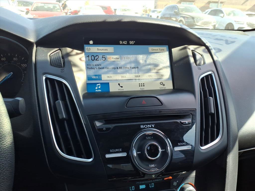 Used 2017 Ford Focus SEL image 7