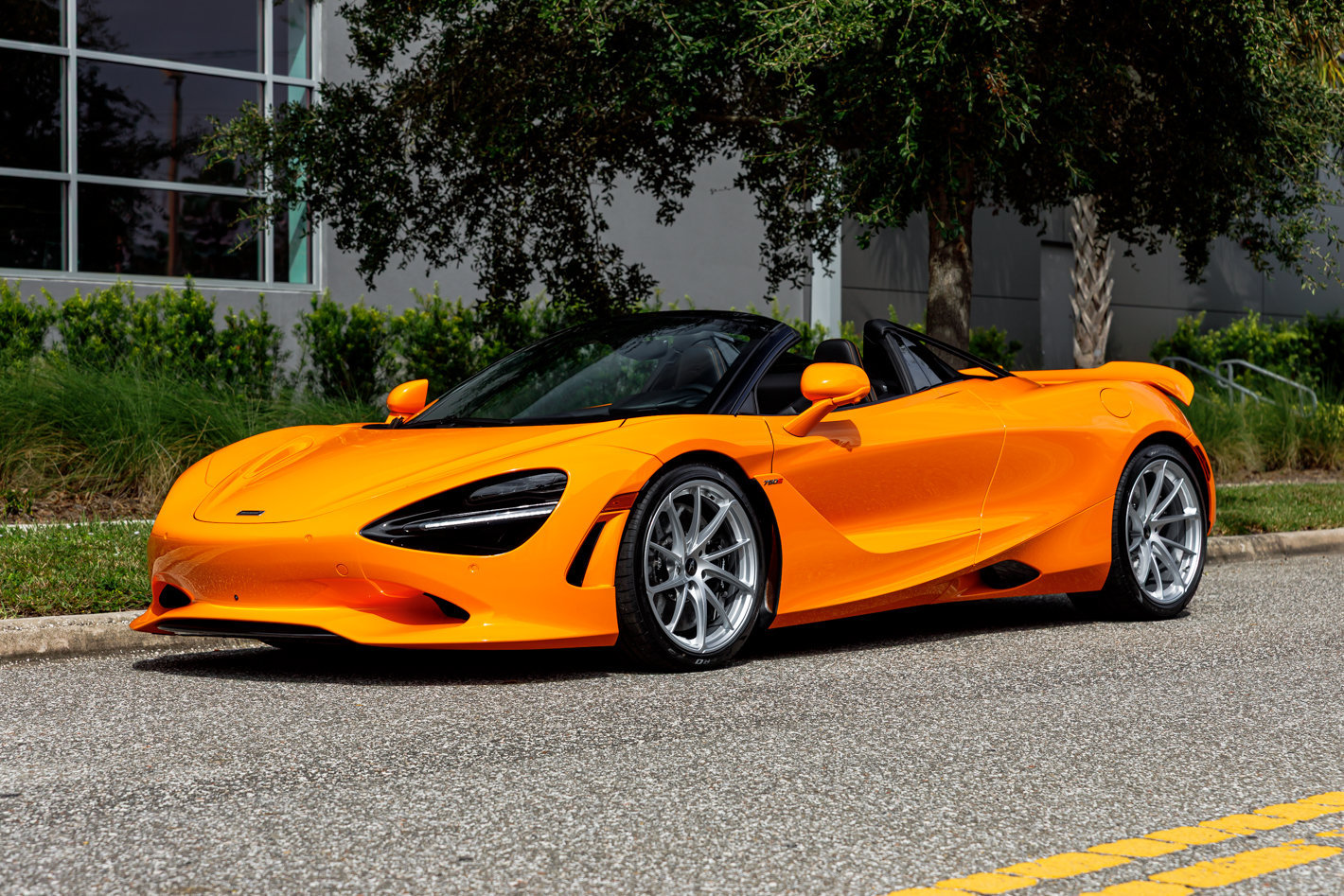 New 2027 McLaren 750S Spider RWD image 30