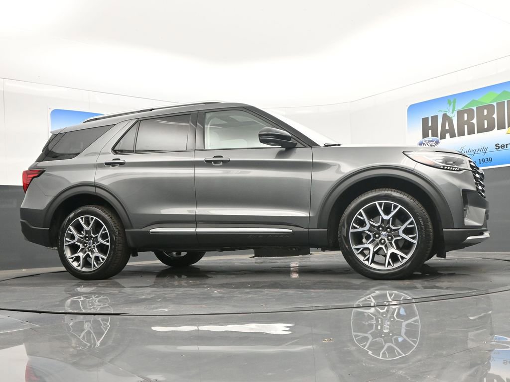 New 2025 Ford Explorer Platinum image 24