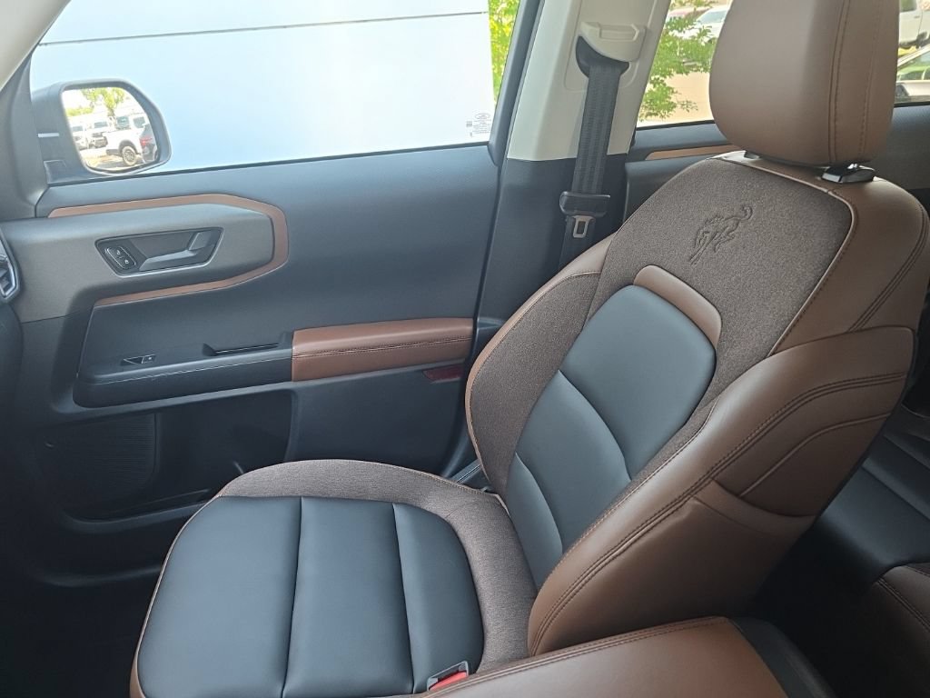 Used 2025 Ford Bronco Sport Outer Banks AWD/4WD image 29