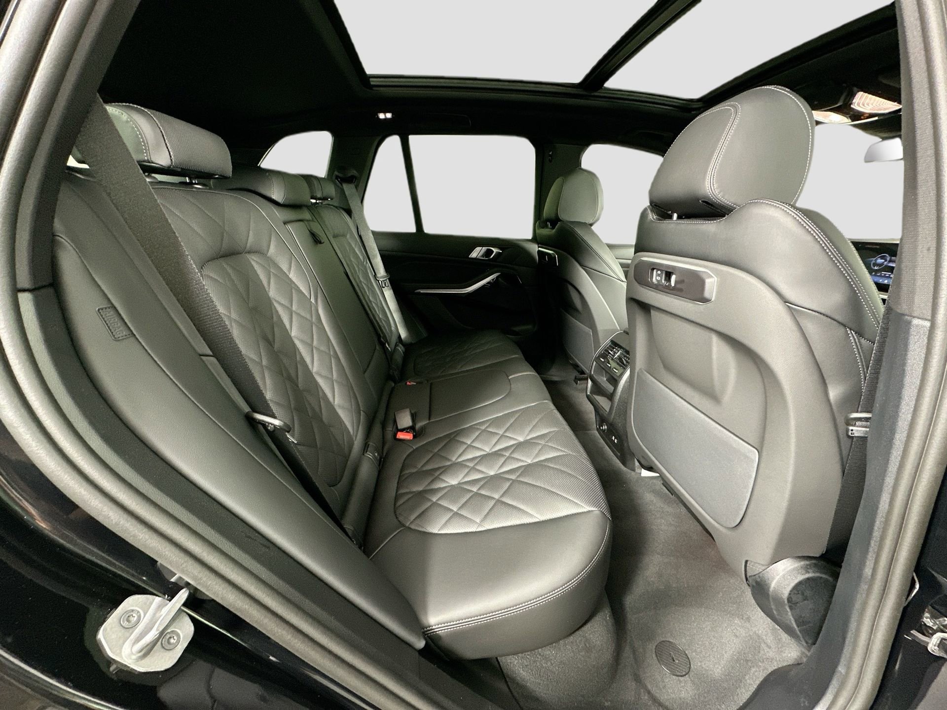 New 2026 BMW X5 sDrive40i image 27