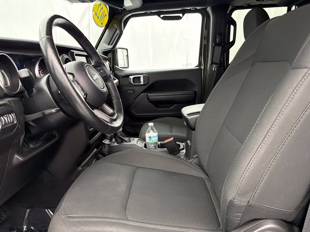 Used 2022 Jeep Wrangler Unlimited Sport AWD/4WD image 16