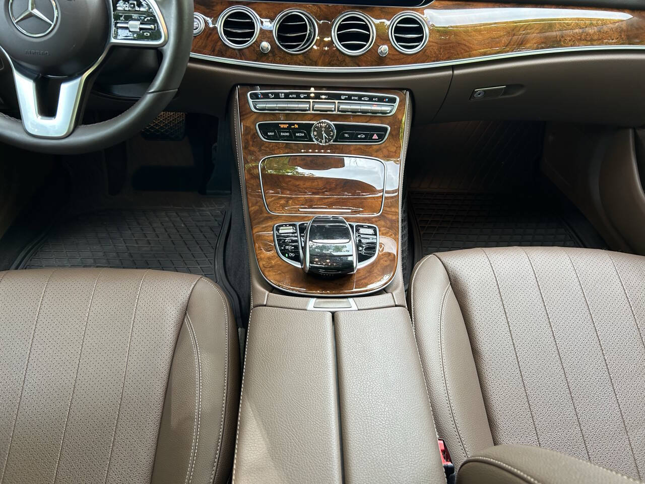 Used 2019 Mercedes-Benz E 450 4MATIC Sedan w/ Driver Assistance Package image 30