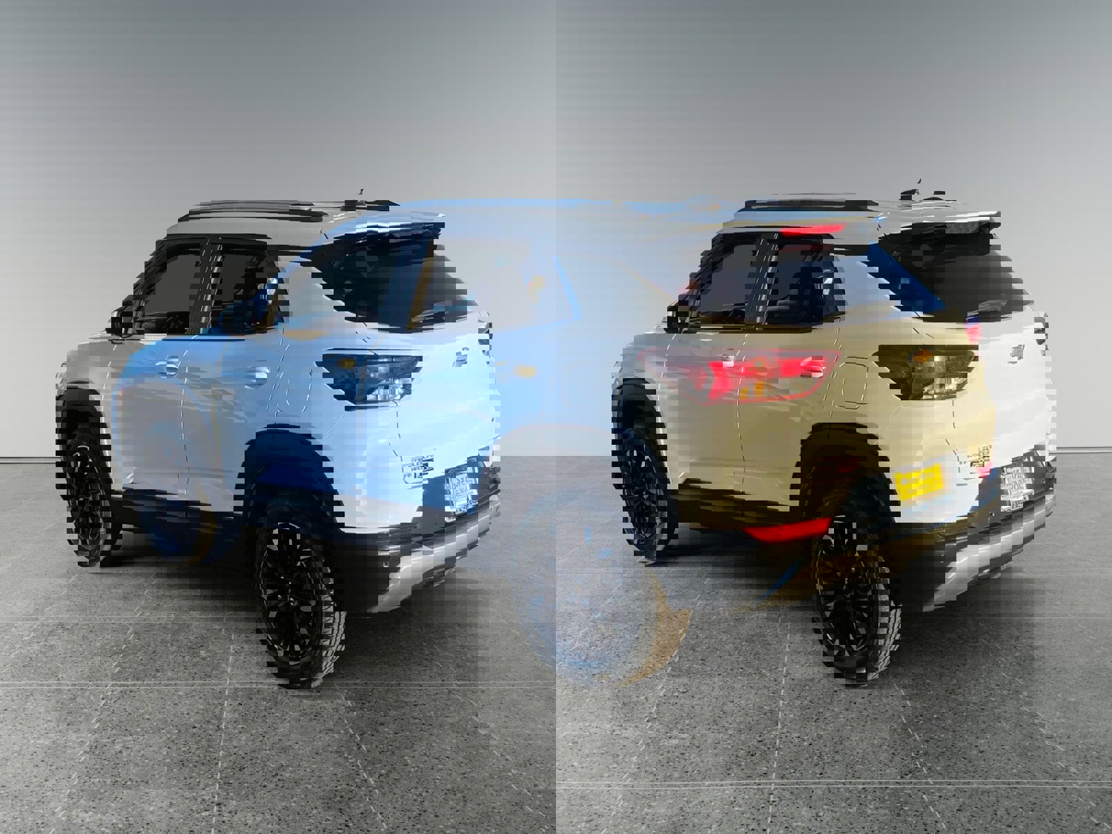 Used 2023 Chevrolet TrailBlazer LT w/ Convenience Package image 3