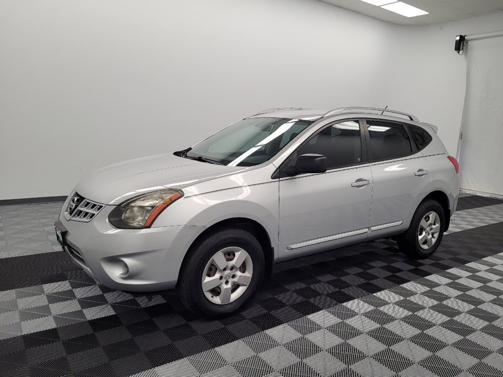 Used 2015 Nissan Rogue S w/ Convenience Package FWD image 2
