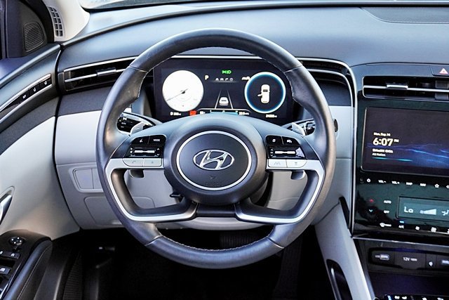 Used 2023 Hyundai Tucson Limited FWD image 32