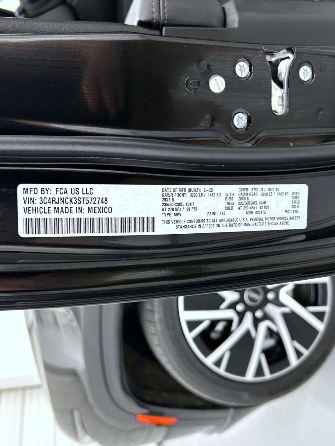 Used 2025 Jeep Wagoneer S Limited image 26