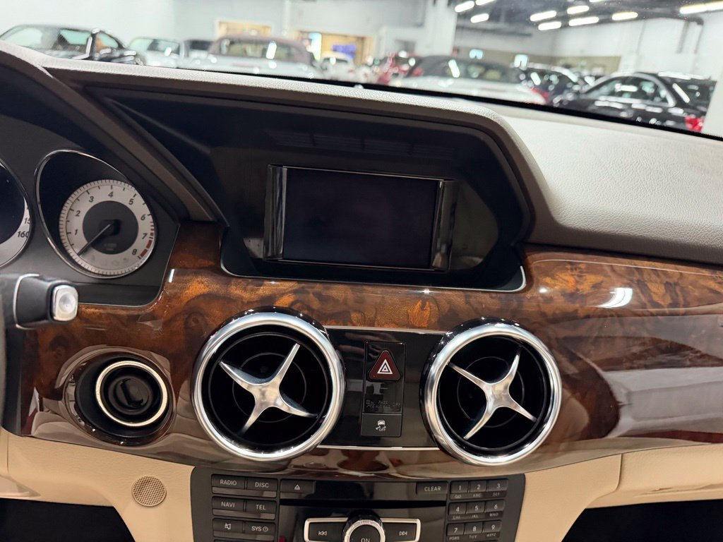 Used 2013 Mercedes-Benz GLK 350 4MATIC image 37
