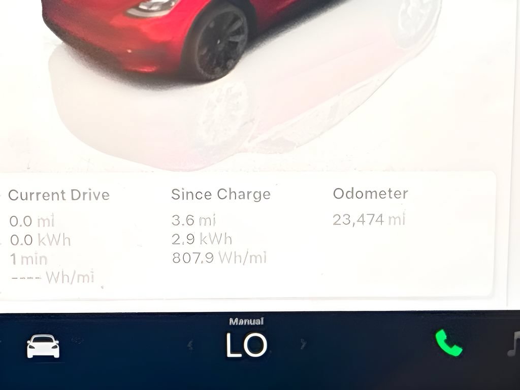 Used 2024 Tesla Model Y Long Range AWD/4WD image 17