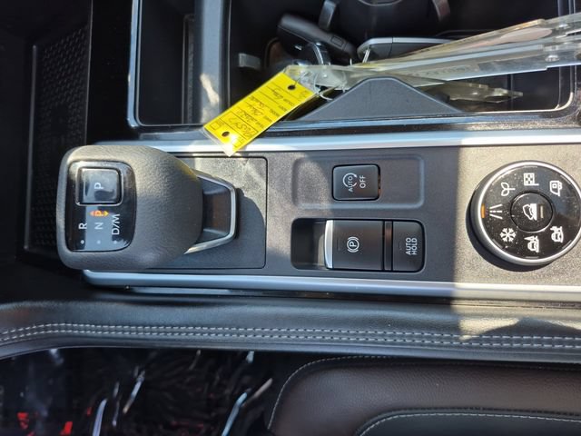 Used 2024 Nissan Pathfinder Platinum AWD/4WD image 24