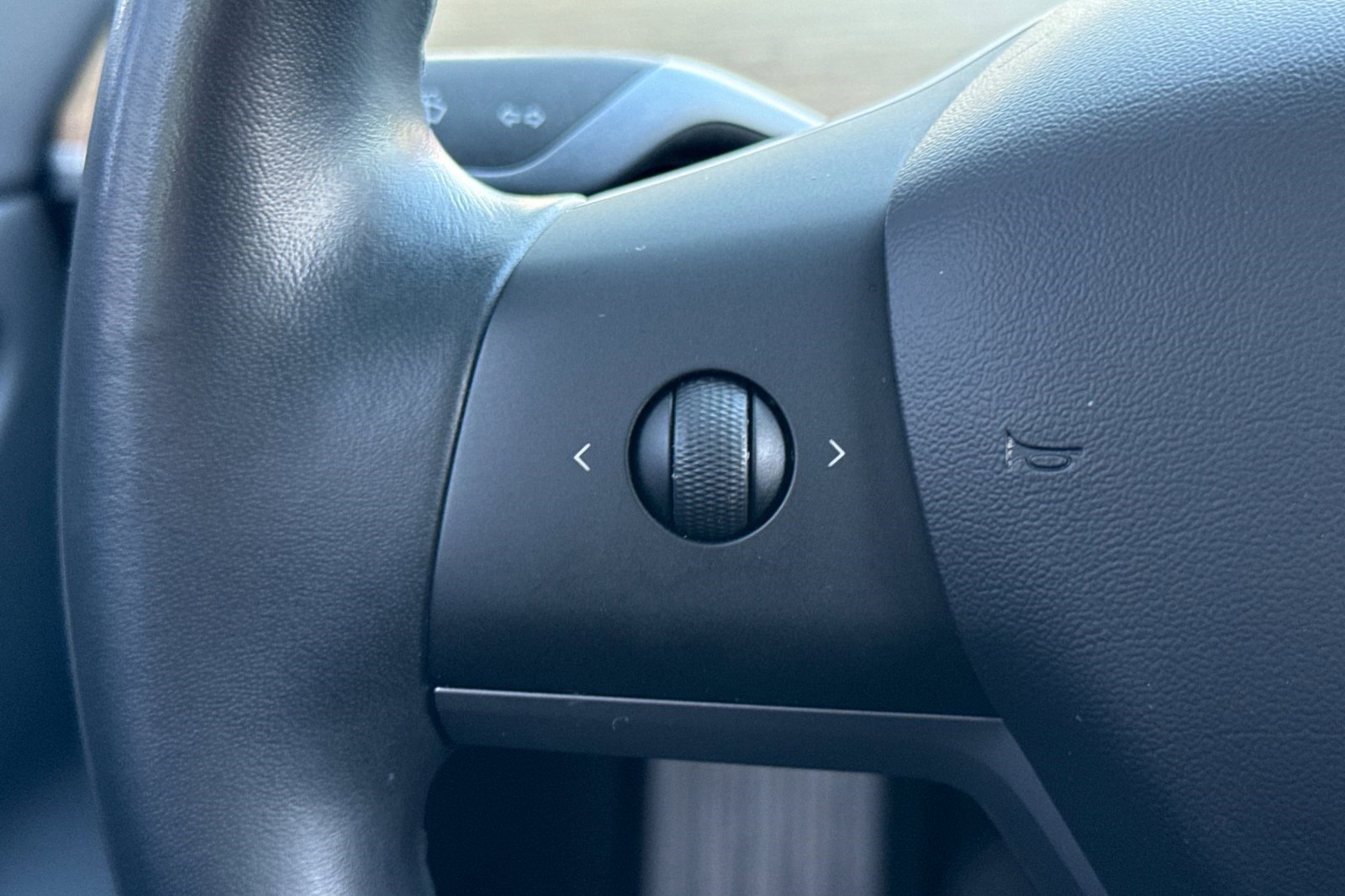 Used 2019 Tesla Model 3 Standard Range image 28