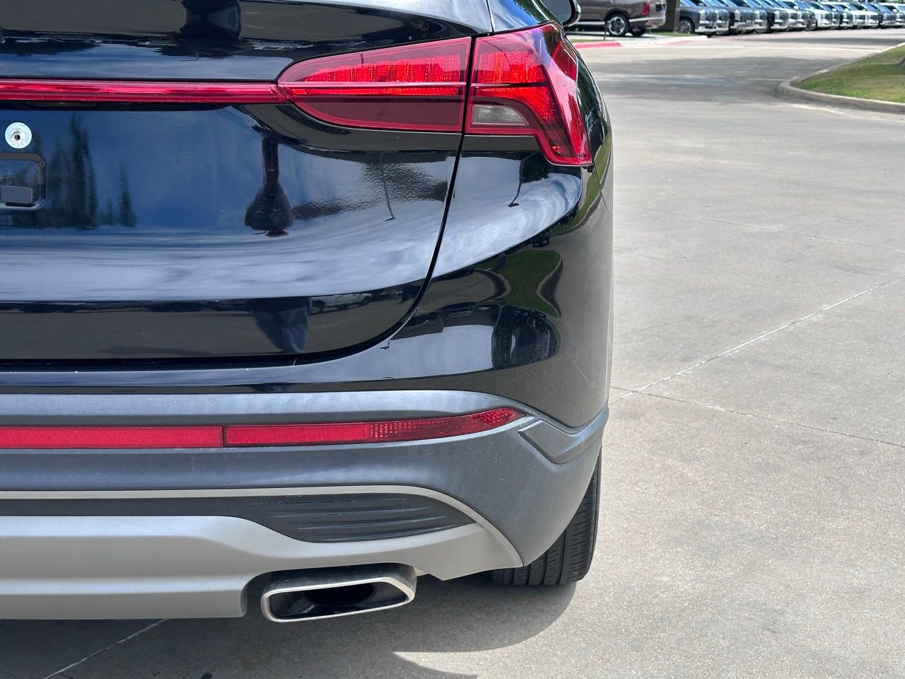 Certified 2023 Hyundai Santa Fe SEL FWD image 11