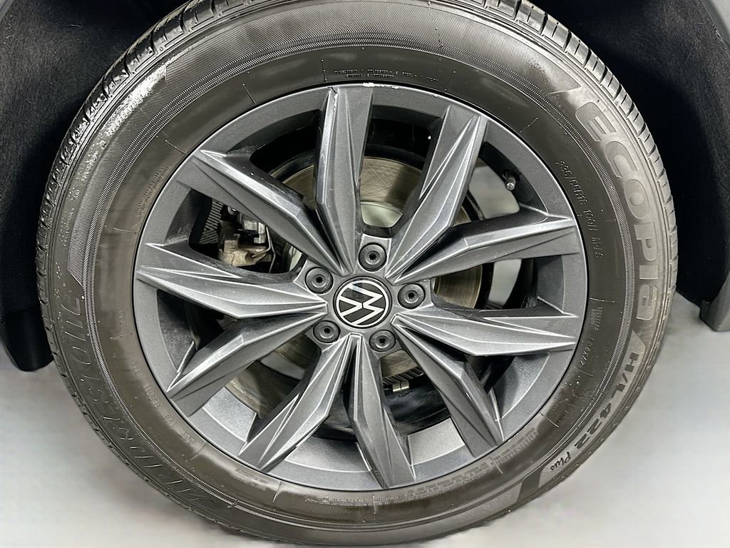 Used 2022 Volkswagen Tiguan SE image 30