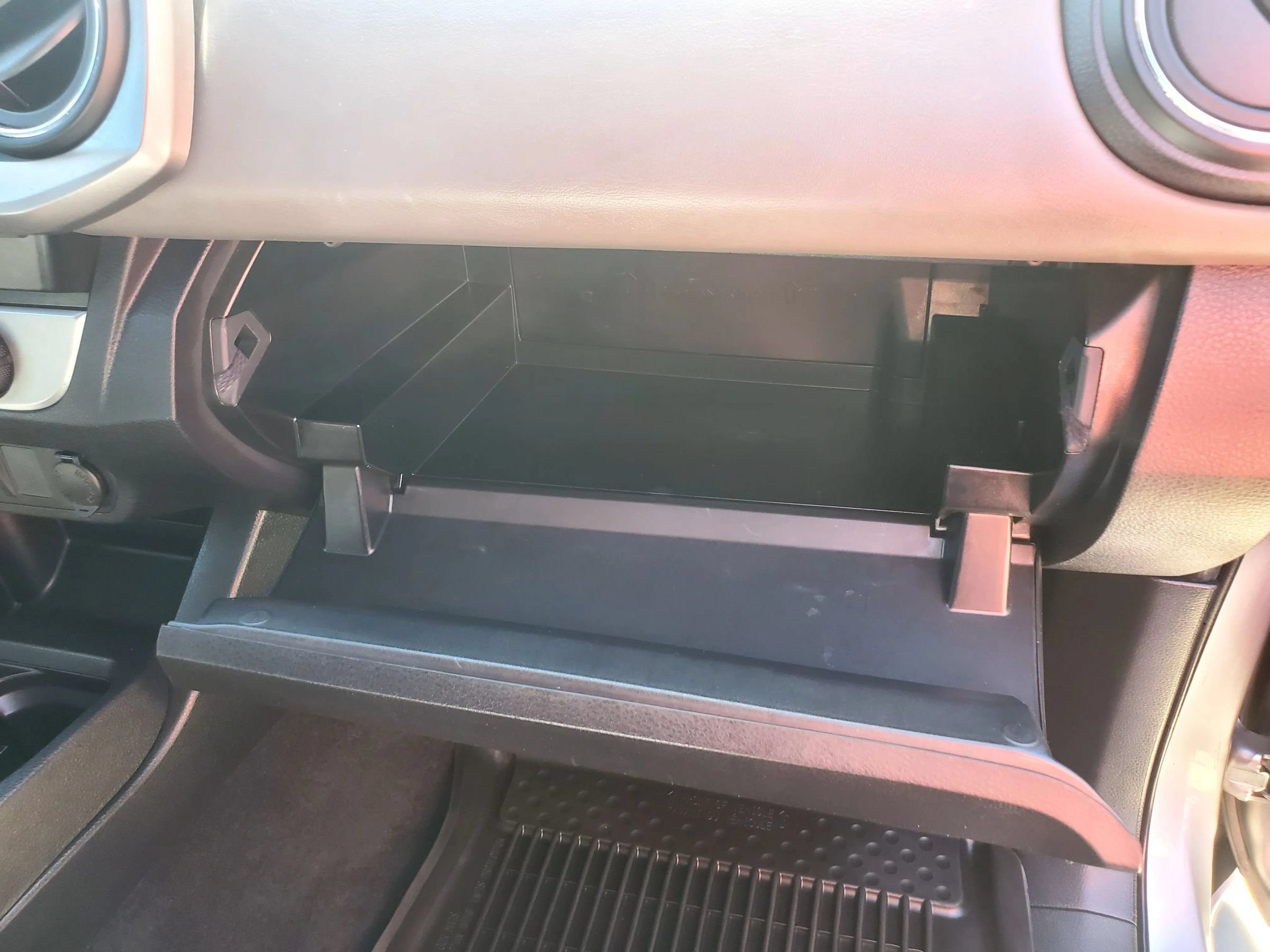 Used 2019 Toyota Tacoma SR5 RWD image 42