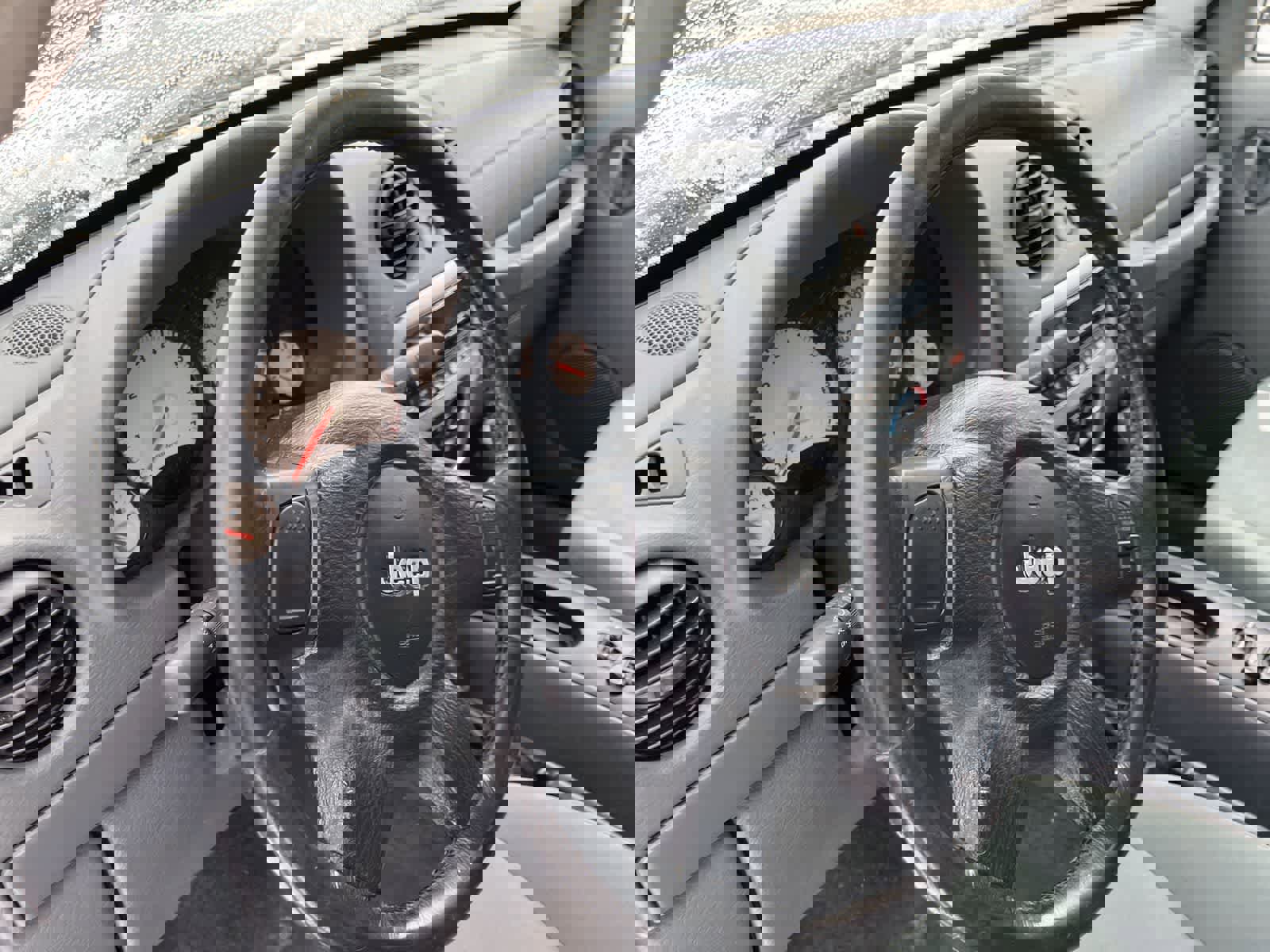 Used 2006 Jeep Liberty Sport image 26