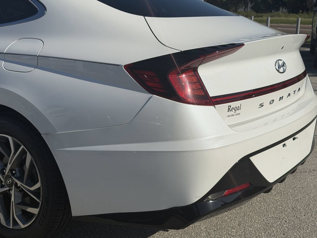 Used 2022 Hyundai Sonata SEL w/ Preferred Accessory Package FWD image 10