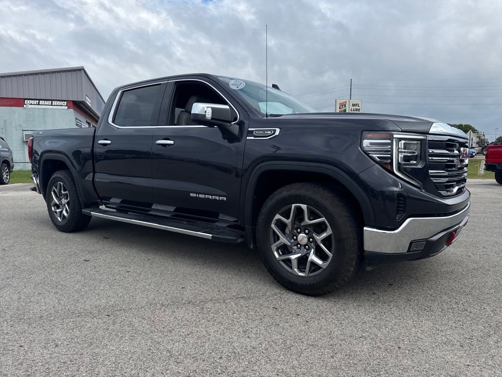 Used 2022 GMC Sierra 1500 SLT w/ SLT Premium Package image 8