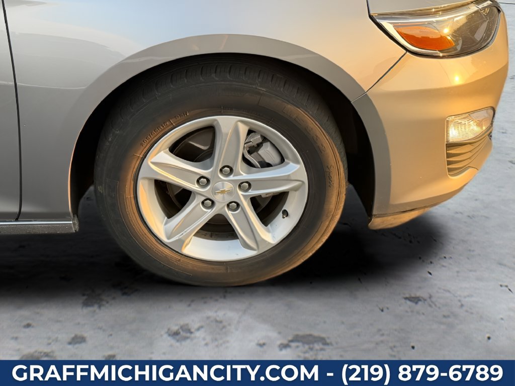 Used 2024 Chevrolet Malibu LT FWD image 36