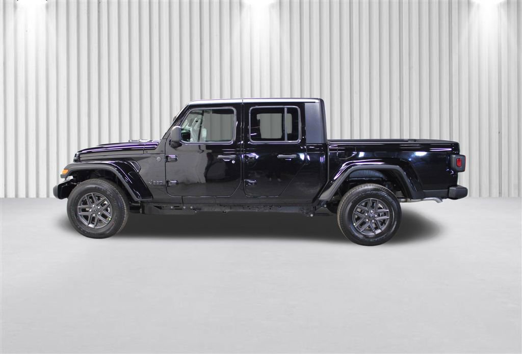 New 2026 Jeep Gladiator Sport image 7