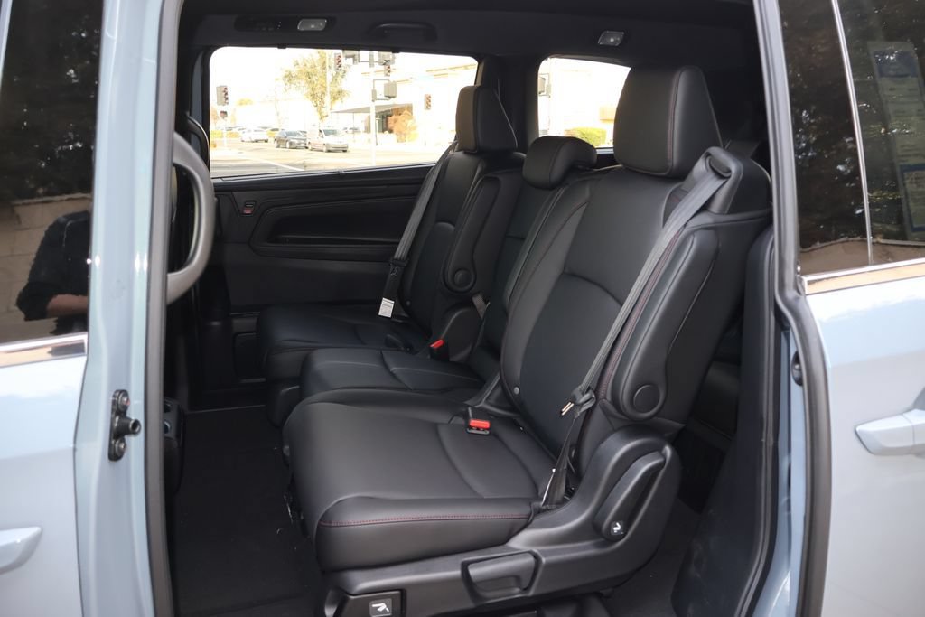 New 2026 Honda Odyssey Sport-L image 11
