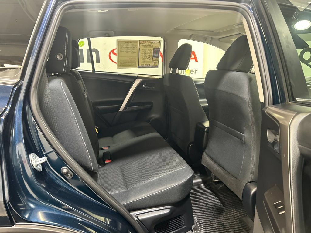 Used 2017 Toyota RAV4 XLE w/ Convenience Package AWD/4WD image 16