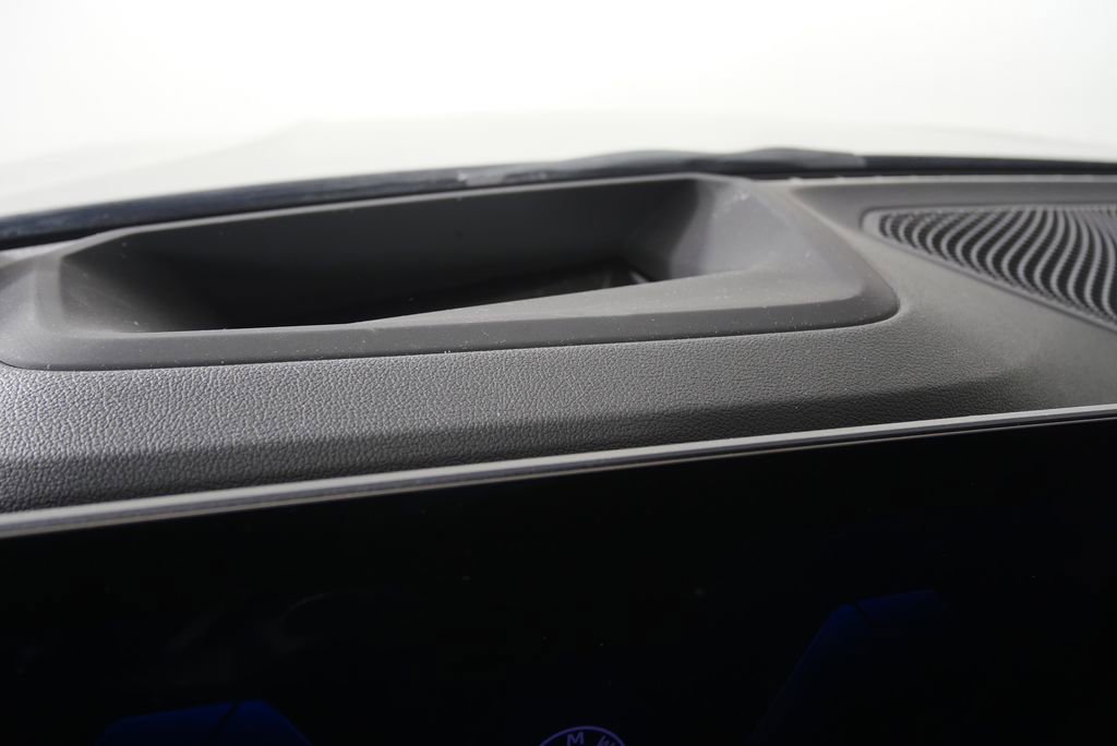 Used 2025 BMW 330i Sedan image 24